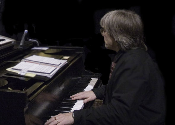 atpiano2.jpg
